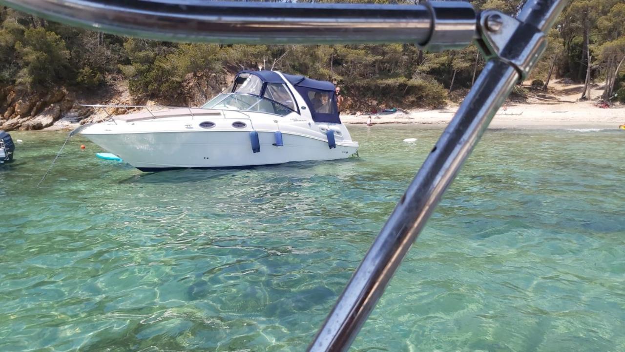 Hebergement Insolite Sur Un Bateau A Quai 호텔 라론드레모레 외부 사진